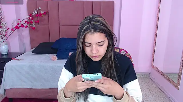 Leah Means  online show from 03.19.25
