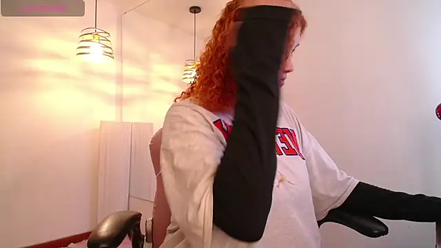 Snapshot of Missbrave1 chatting on 12.31.24 Missbrave1 online show from 12.31.24