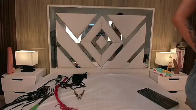 ValentinaThomas online show from 10.04.25