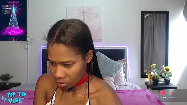 Snapshot of Brown_Pearl chatting on 12.22.24 Brown Pearl online show from 12.22.24