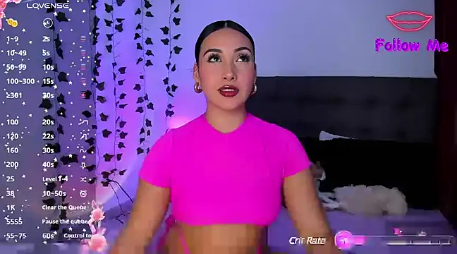 charlotte james0 online show from 12.10.24