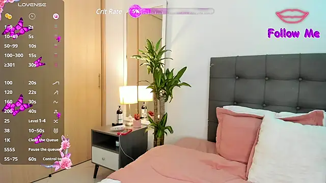 charlotte james0 online show from 03.23.25