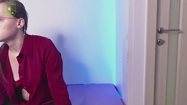 YukoFanee online show from 09.25.25