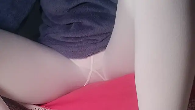 Snapshot of VeneRed chatting on 02.07.25 VeneRed online show from 02.07.25