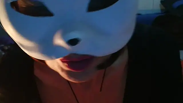 Snapshot of VeneRed chatting on 02.19.25 VeneRed online show from 02.19.25