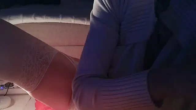 Snapshot of VeneRed chatting on 02.21.25 VeneRed online show from 02.21.25