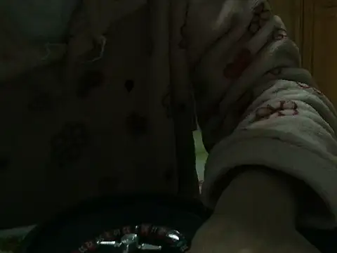 Snapshot of VeneRed chatting on 10.15.25 VeneRed online show from 10.15.25