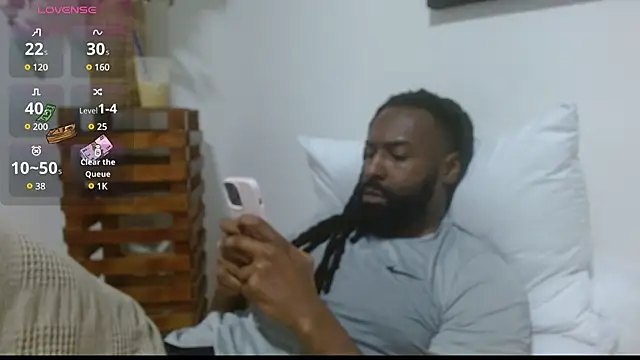 Snapshot of johngabbanaa chatting on 01.06.25 johngabbanaa online show from 01.06.25