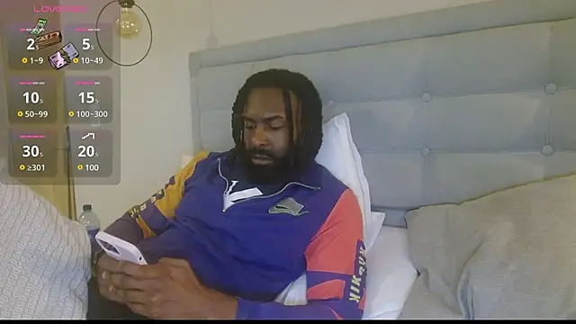 Snapshot of johngabbanaa chatting on 01.10.25 johngabbanaa online show from 01.10.25