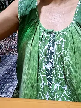 Melody Shyla online show from 10.25.25