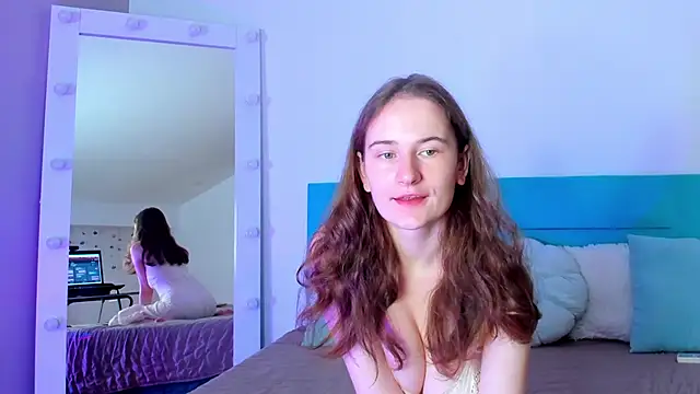 L1ittle kitty  online show from 10.19.25