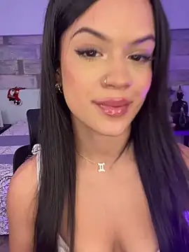 Snapshot of Alisha-Bond chatting on 12.03.24 Alisha-Bond online show from 12.03.24