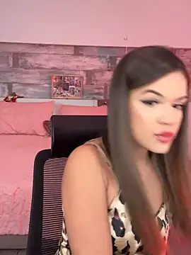 Snapshot of Alisha-Bond chatting on 12.28.24 Alisha-Bond online show from 12.28.24