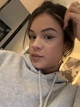 Snapshot of Alisha-Bond chatting on 02.07.25 Alisha-Bond online show from 02.07.25