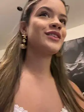 Snapshot of Alisha-Bond chatting on 03.02.25 Alisha-Bond online show from 03.02.25