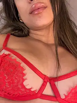 Snapshot of Alisha-Bond chatting on 03.19.25 Alisha-Bond online show from 03.19.25