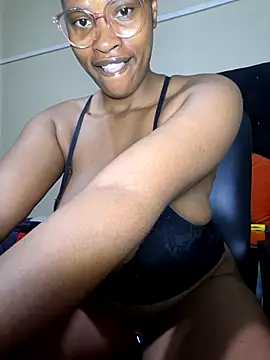 Snapshot of sexy_boobs97 chatting on 04.23.26 sexy boobs97 online show from 04.23.26
