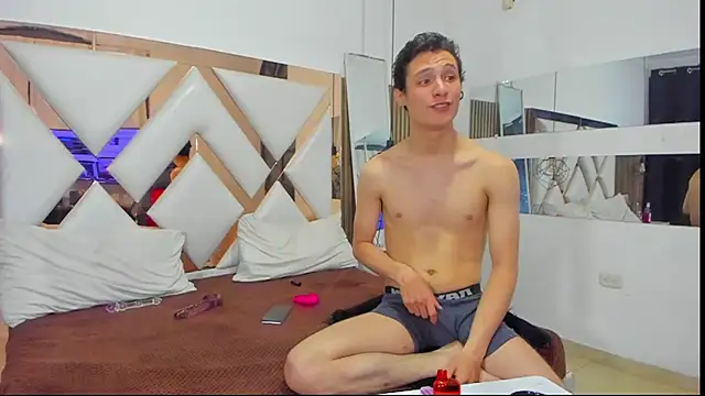 LIZandDante online show from 12.30.24