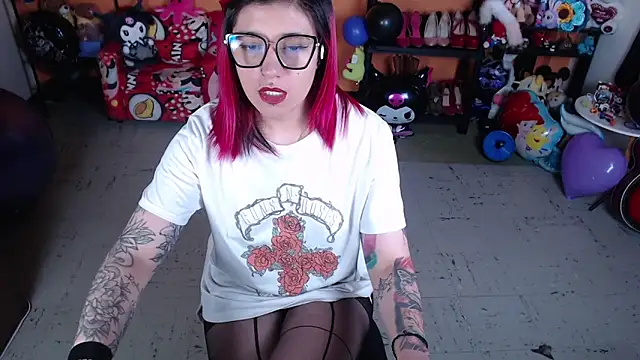 MissMiia2 online show from 09.21.25