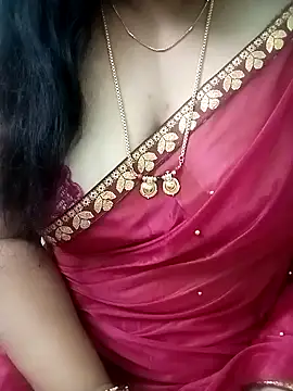 Snapshot of your-sameera chatting on 12.17.24 your-sameera online show from 12.17.24