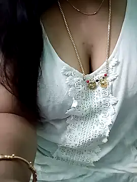 Snapshot of your-sameera chatting on 12.17.24 your-sameera online show from 12.17.24