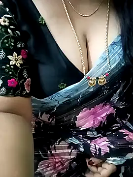 Snapshot of your-sameera chatting on 12.18.24 your-sameera online show from 12.18.24