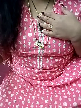 Snapshot of your-sameera chatting on 01.10.25 your-sameera online show from 01.10.25