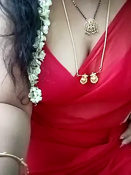 Snapshot of your-sameera chatting on 03.09.25 your-sameera online show from 03.09.25