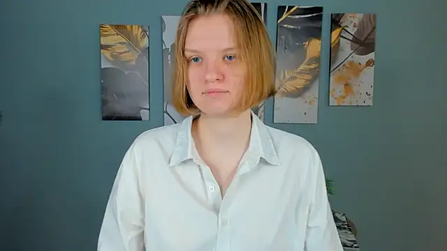 Snapshot of LilianSwall chatting on 01.13.26 LilianSwall online show from 01.13.26