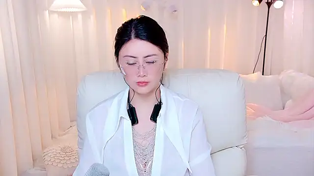 Snapshot of Daisy7_11 chatting on 07.15.26 Daisy7 11 online show from 07.15.26
