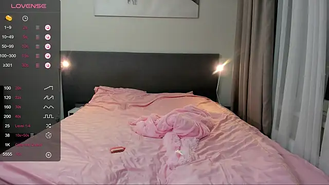 jesssicamooon online show from 09.23.25