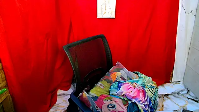 Snapshot of UrAmazingCassy chatting on 10.23.25 UrAmazingCassy online show from 10.23.25