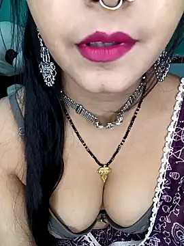 Diamond queeen online show from 02.15.25