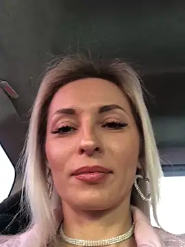 Snapshot of Diamond_Bunny_ chatting on 02.03.25 Diamond Bunny online show from 02.03.25