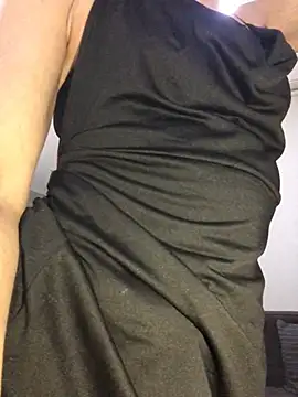 Snapshot of Diamond_Bunny_ chatting on 02.20.25 Diamond Bunny online show from 02.20.25