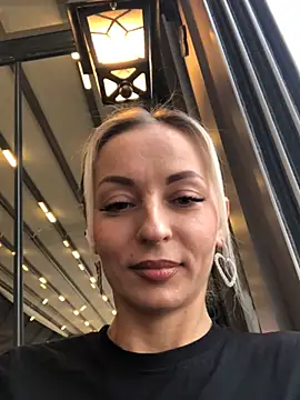 Snapshot of Diamond_Bunny_ chatting on 03.16.25 Diamond Bunny online show from 03.16.25