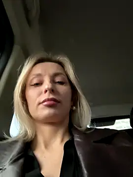 Diamond Bunny  online show from 01.07.26