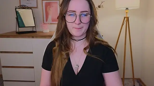 Emma B1uem online show from 12.06.24