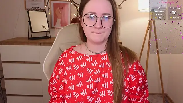 Emma B1uem online show from 12.20.24