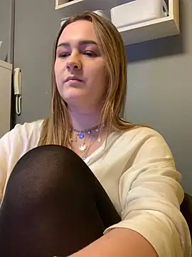 Emma B1uem online show from 01.11.25