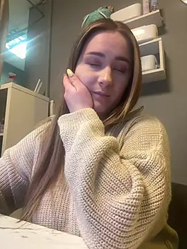 Emma B1uem online show from 01.12.25