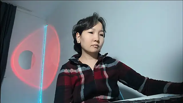 himeros goddess online show from 12.15.24