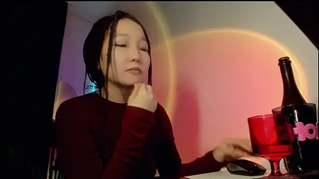 himeros goddess online show from 02.18.25