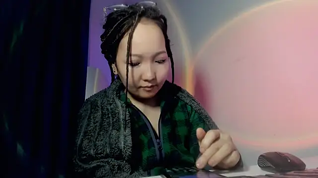 himeros goddess online show from 03.14.25