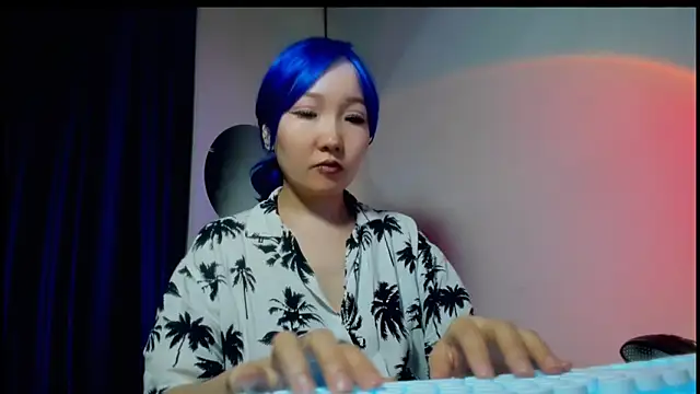 himeros goddess online show from 09.28.25