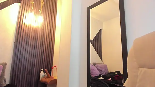 laurin clauz  online show from 01.08.25