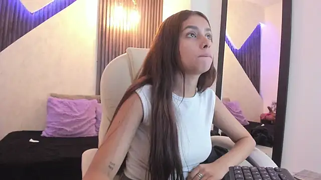 laurin clauz  online show from 01.23.25