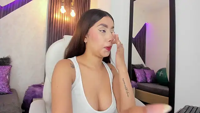 laurin clauz  online show from 09.16.25