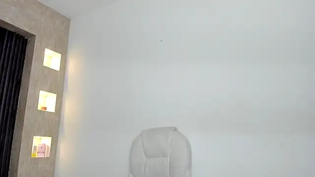 laurin clauz  online show from 10.21.25