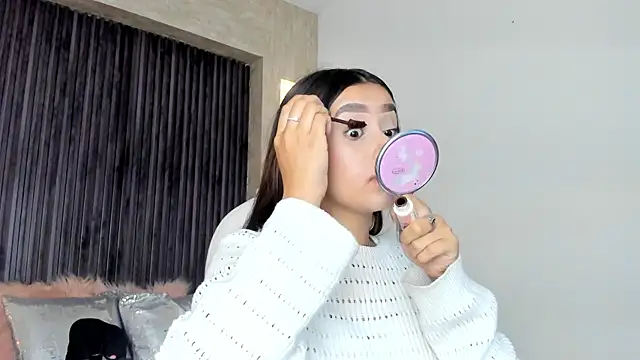 laurin clauz  online show from 10.23.25